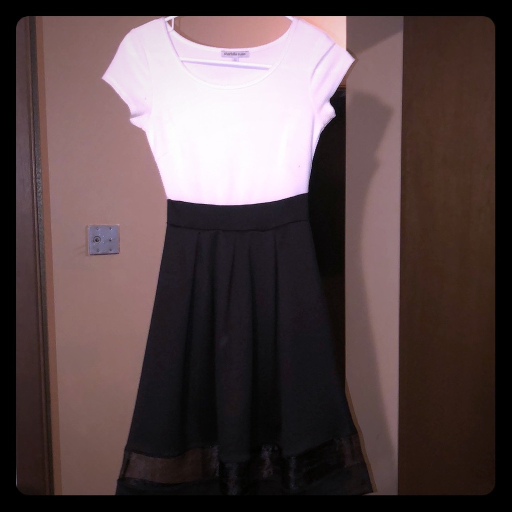 Black and white casual/formal dress